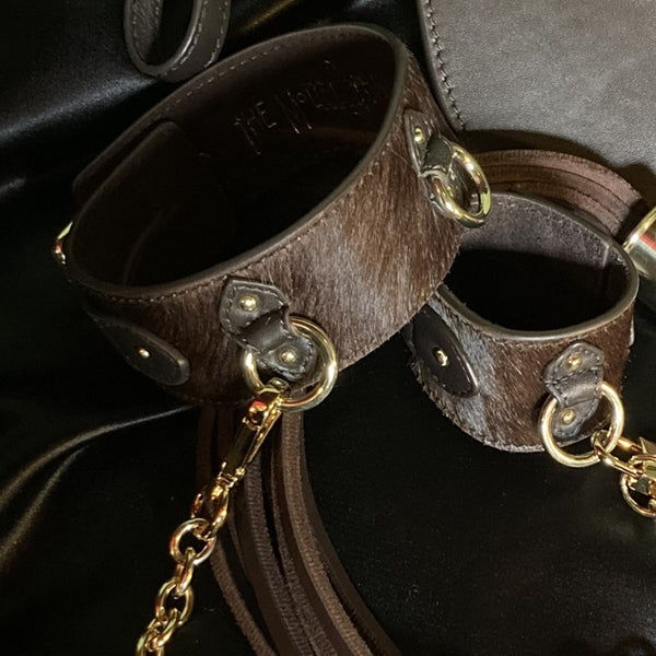Pony Leather Triple Ring Collar Chocolate